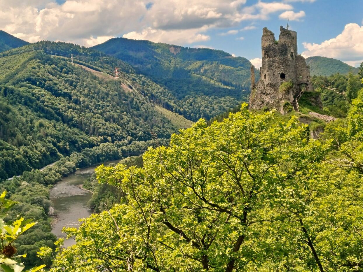 stary hrad strecno